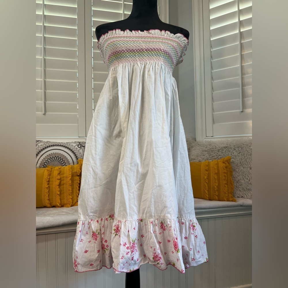 Vintage White straplessSmocked Top with Multicolor Embroidery - Picture 7 of 15